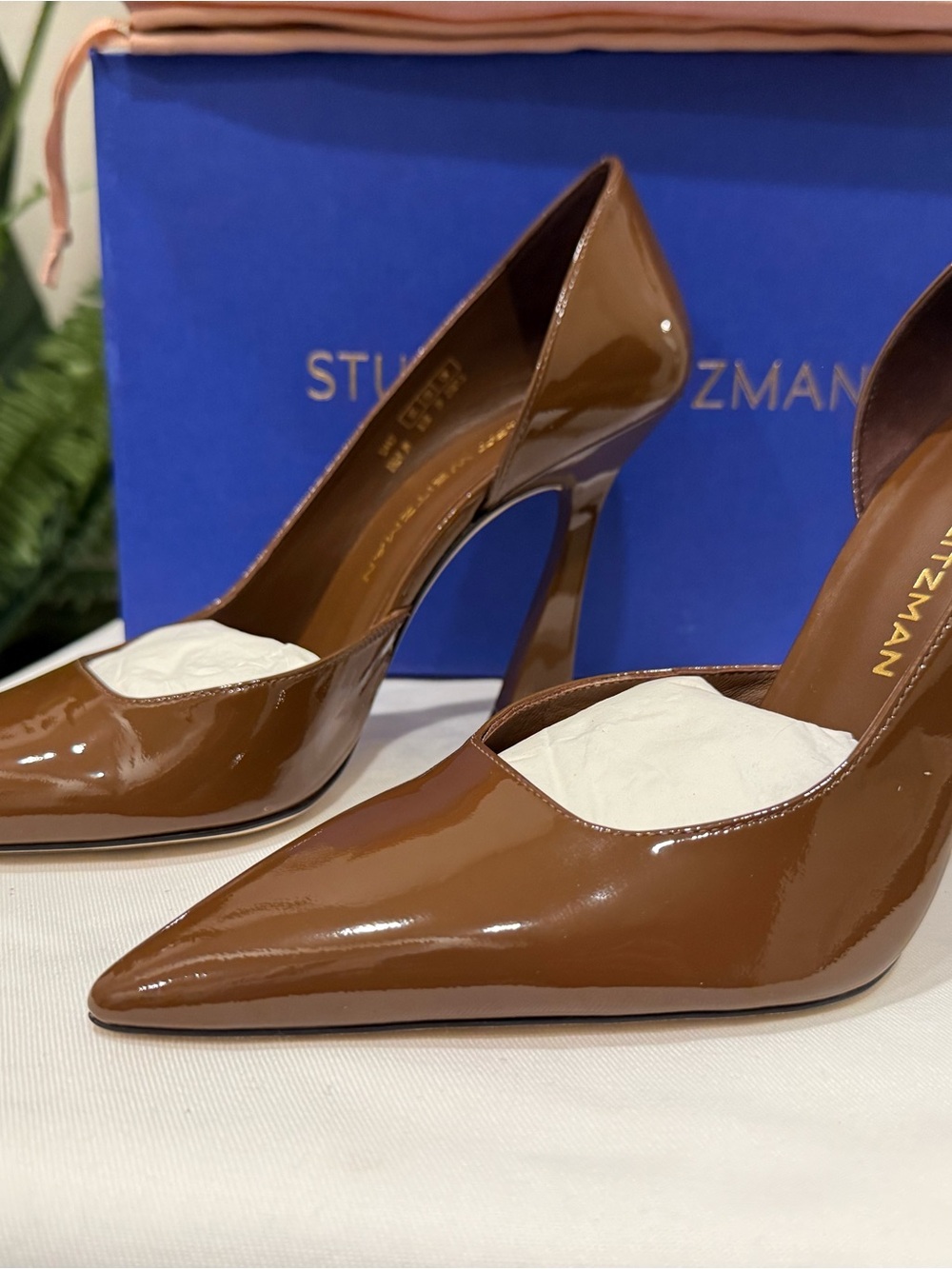 Stuart Weitzman Cognac Patent Leather Pointed-Toe Pumps - Picture 3 of 10